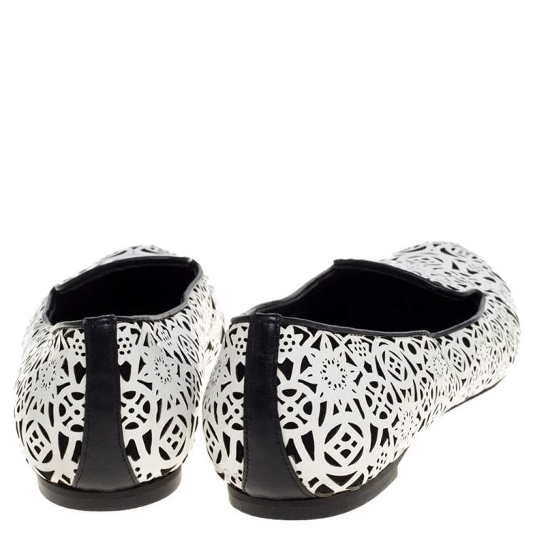Pre Owned Alexander McQueen Monochrome Laser Cut Patent Leather Smoking Slippers Size 37