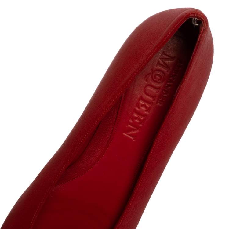 Pre Owned Alexander McQueen Red Leather Skull City Ballet Flats Size 39