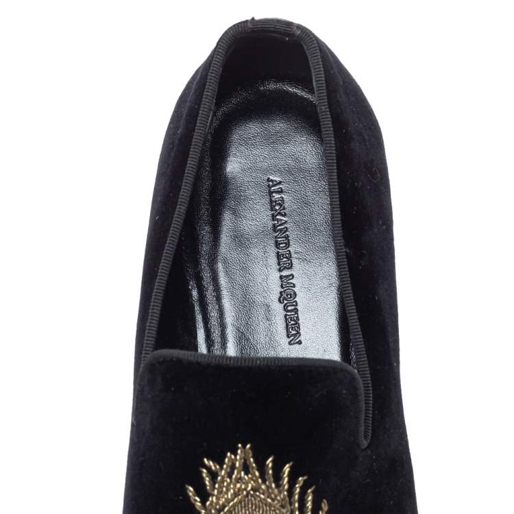 Pre Owned Alexander McQueen Black Velvet Feather Embroidered Smoking Slippers Size 40