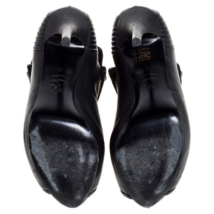 مملوكة مسبقًا Alexander McQueen Black Leather Faithful Skull Peep Toe Booties Size 40