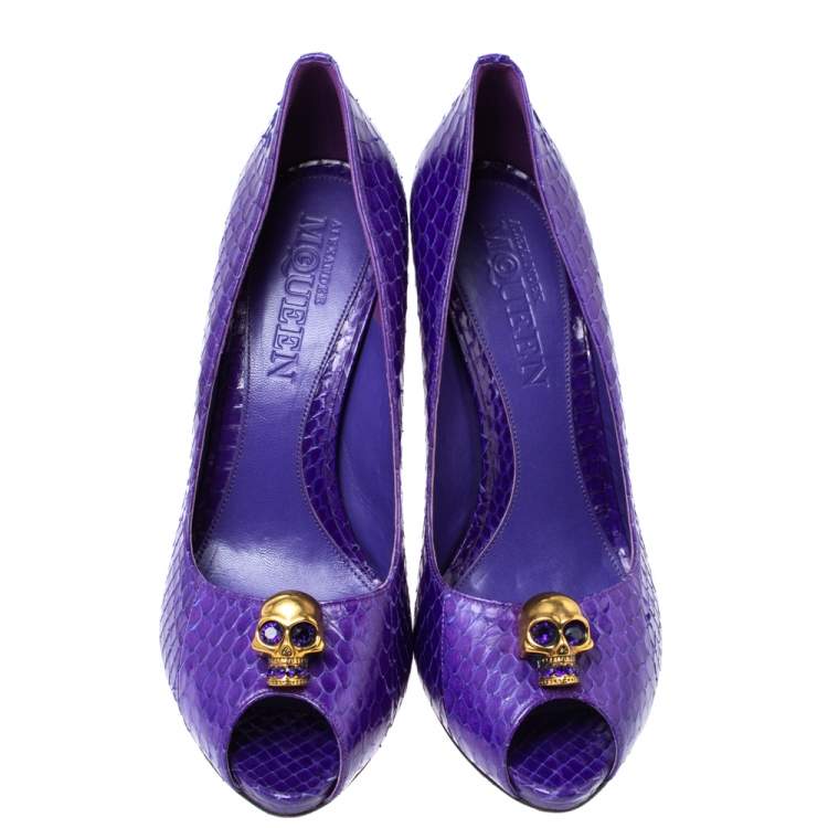 Pre Owned Alexander McQueen Purple Python Skull Peep Toe Pumps Size 40