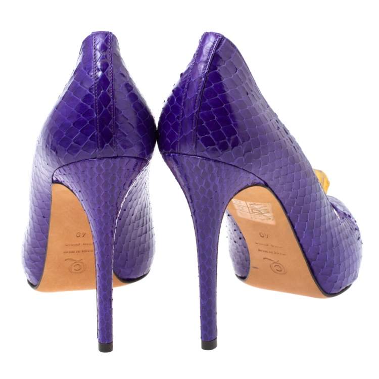 Pre Owned Alexander McQueen Purple Python Skull Peep Toe Pumps Size 40