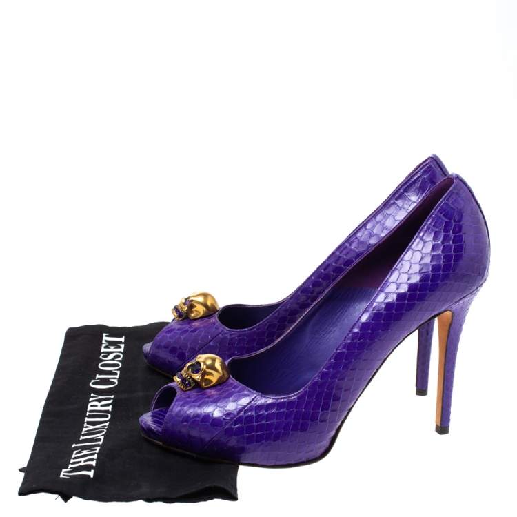 Pre Owned Alexander McQueen Purple Python Skull Peep Toe Pumps Size 40