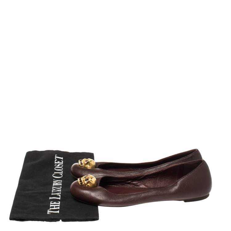 مملوكة مسبقًا Alexander McQueen Burgundy Leather Skull City Ballet Flats Size 38