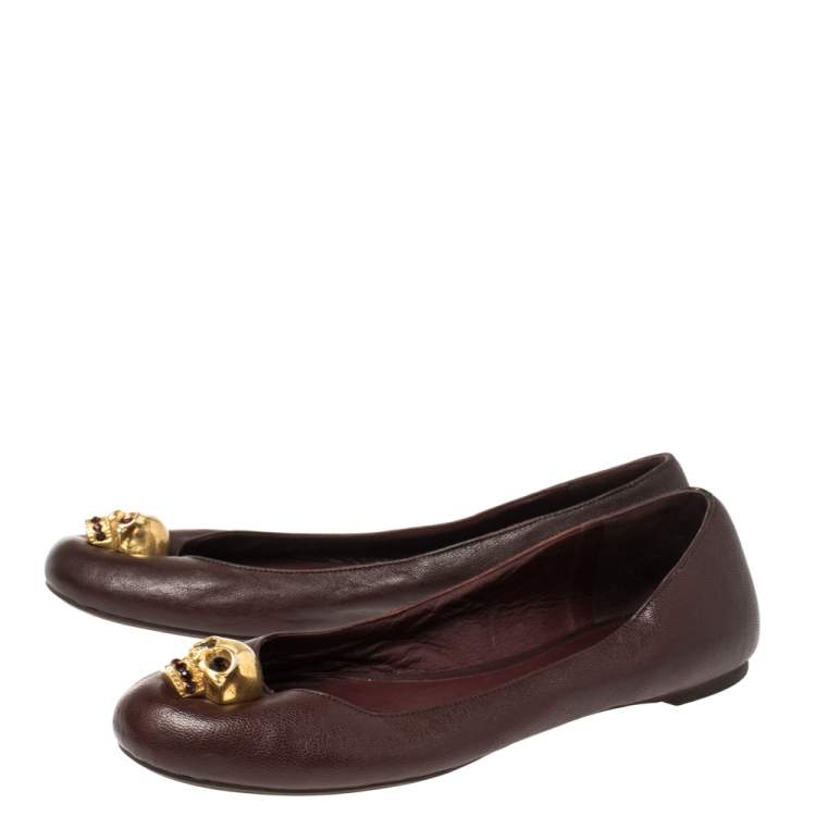 مملوكة مسبقًا Alexander McQueen Burgundy Leather Skull City Ballet Flats Size 38