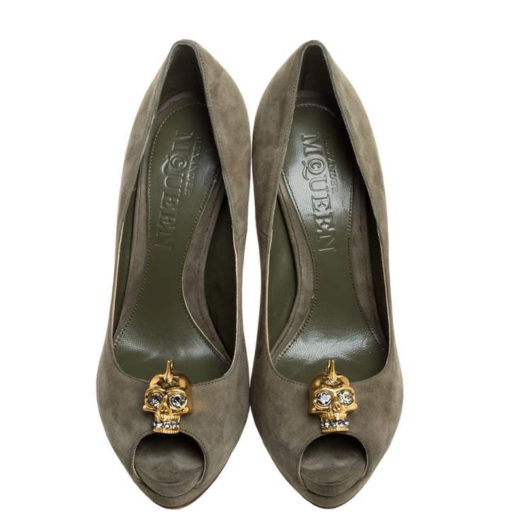 Pre Owned Alexander McQueen Olive Green Suede Taupe Skull Peep Toe Pumps Size 36.5