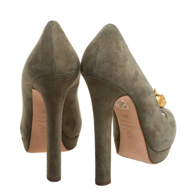Pre Owned Alexander McQueen Olive Green Suede Taupe Skull Peep Toe Pumps Size 36.5