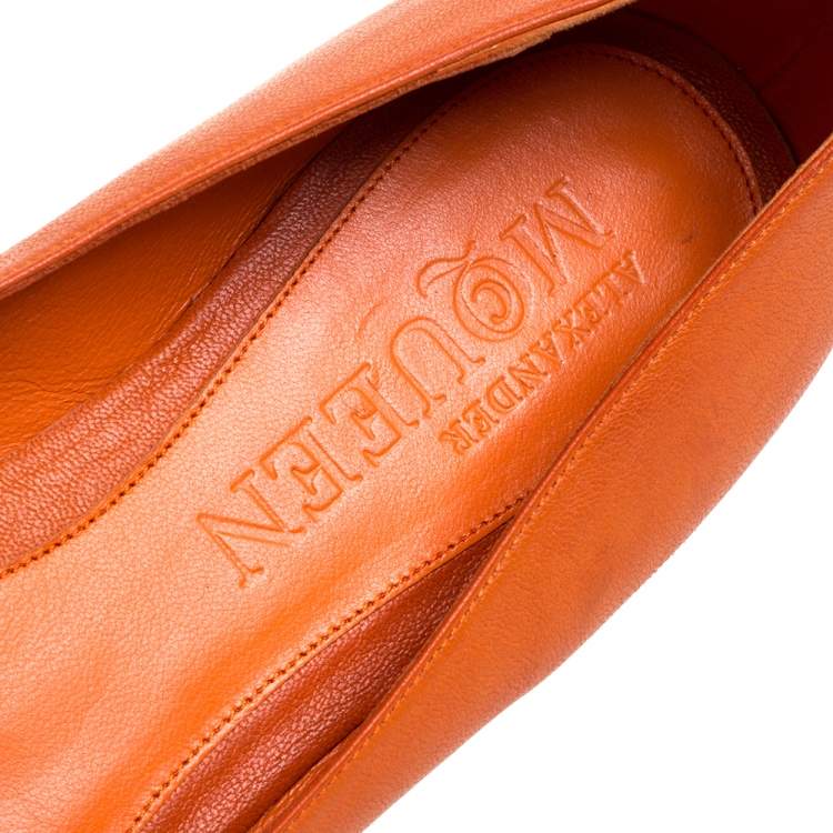 Pre Owned Alexander McQueen Orange Leather Skull Ballet Flats Size 38.5