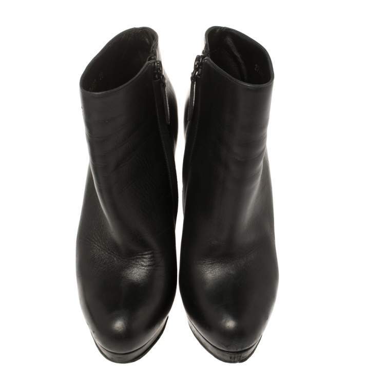 مملوكة مسبقًا Alexander McQueen Black Leather Platform Ankle Boots Size 36