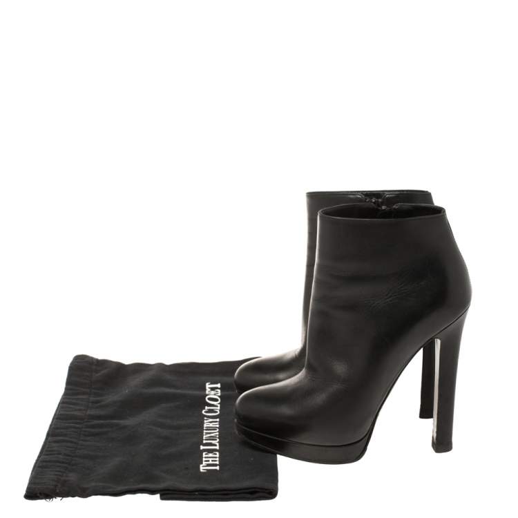 مملوكة مسبقًا Alexander McQueen Black Leather Platform Ankle Boots Size 36