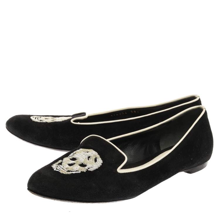 مملوكة مسبقًا Alexander McQueen Black Suede Leather Sequins Skull Embellished Smoking Slippers Size 38.5