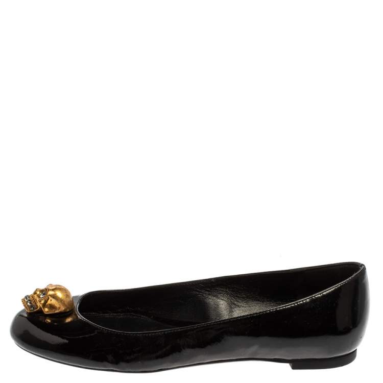 Pre Owned Alexander McQueen Black Patent Leather Embellished Skull City Ballet Flats Size 36