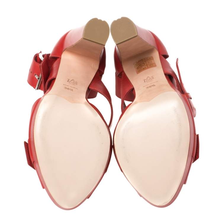 Pre Owned Alexander McQueen  Red Leather Buckle Strappy Platform Sandals Size 38.5