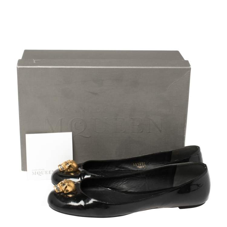 Pre Owned Alexander McQueen Black Patent Leather Embellished Skull City Ballet Flats Size 40