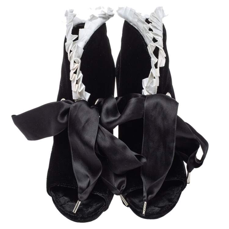 Pre Owned Alexander McQueen Black/White Velvet And Fabric Pleat Trim Bow Ankle Booties Size 38