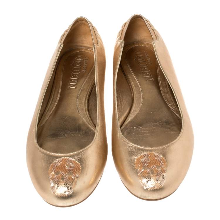 Pre Owned Alexander McQueen Gold Leather Sequin Skull Ballet Flats Size 39.5
