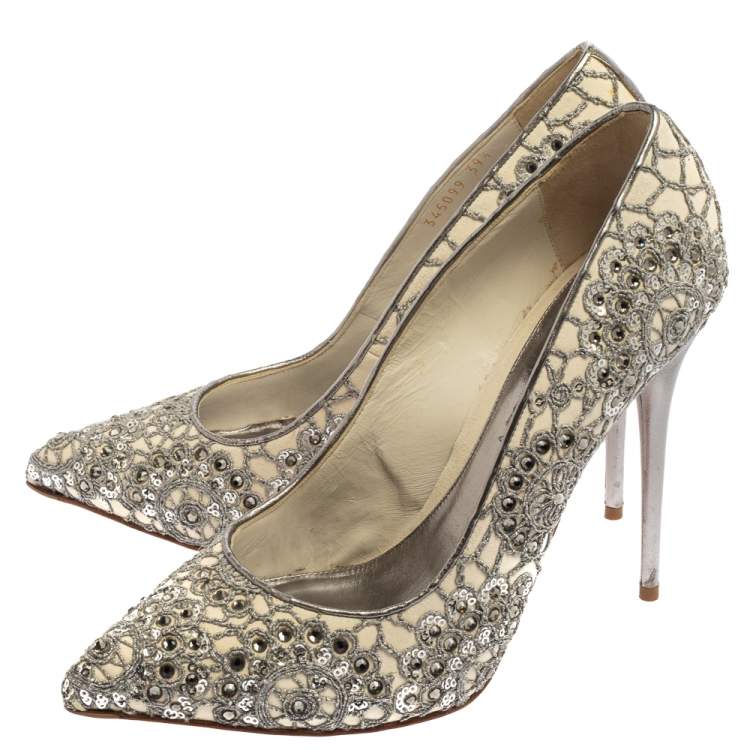 Pre Owned Alexander McQueen Silver/Off White Lace And Leather Crystal Embellish  Pointed Toe Pumps Size 39.5