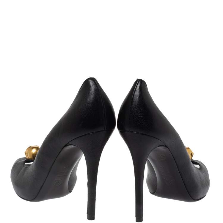 Pre Owned Alexander McQueen Black Leather Crystal Embellished Skull Detail Peep Toe Pumps Size 40