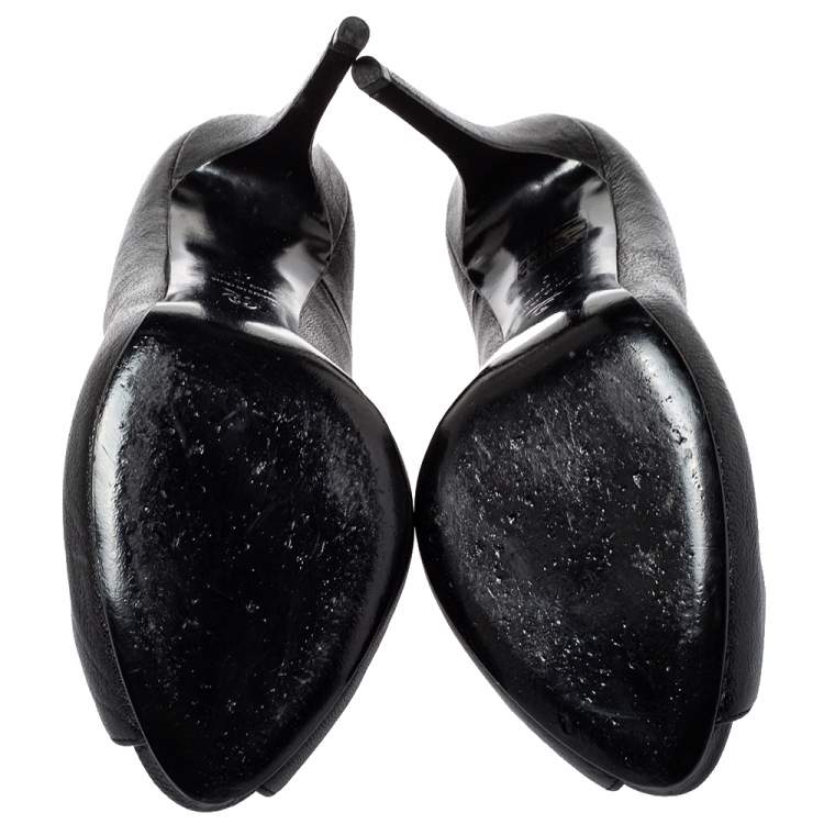 Pre Owned Alexander McQueen Black Leather Crystal Embellished Skull Detail Peep Toe Pumps Size 40