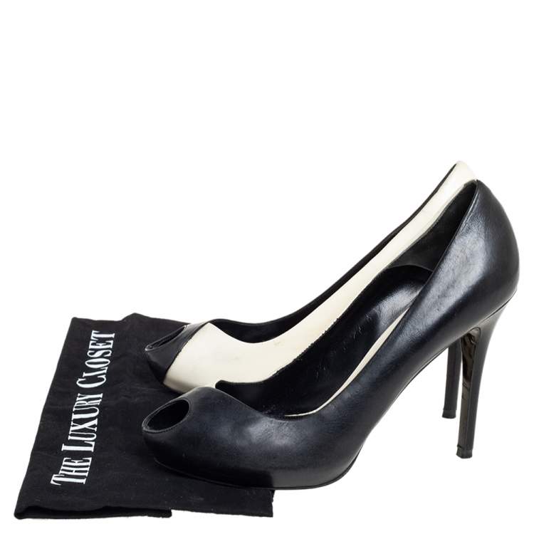 Pre Owned Alexander McQueen Black/White  Leather Peep Toe  Pumps Size 38.5