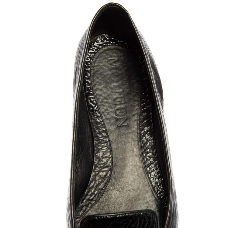 مملوكة مسبقًا Alexander McQueen Black Leather Smoking Slippers Size 41 