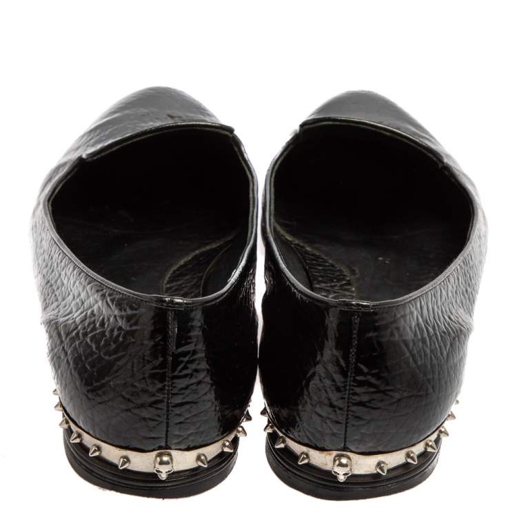 مملوكة مسبقًا Alexander McQueen Black Leather Smoking Slippers Size 41 