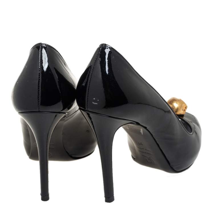 Pre Owned Alexander McQueen Black Patent Leather Crystal Embellished Skull Peep Toe Pumps Size 37