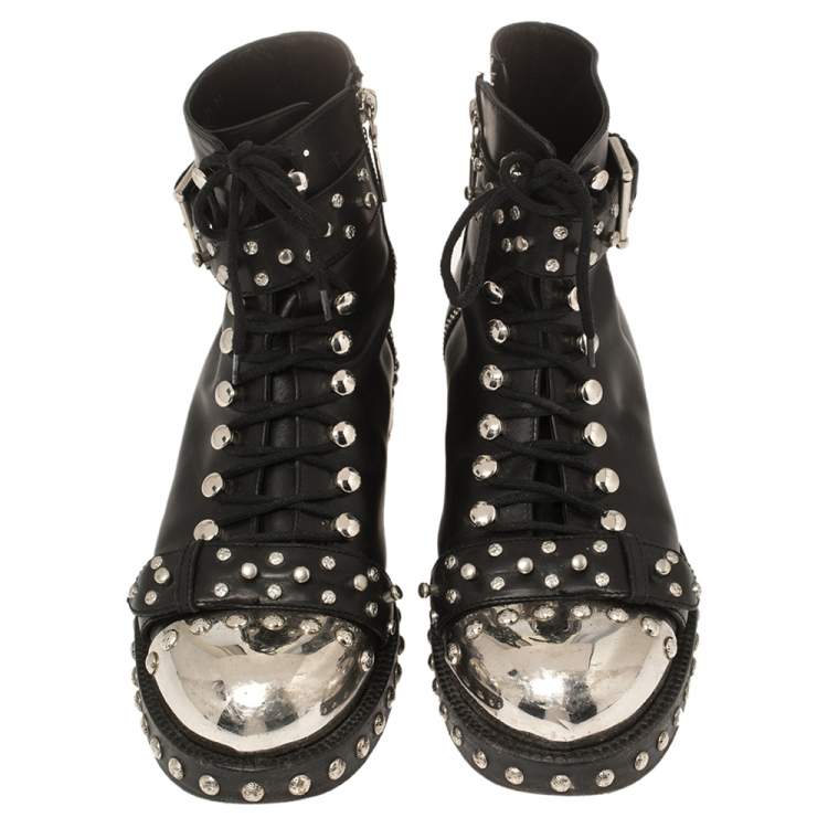 Pre Owned Alexander McQueen Black Leather Cap Toe Studded Ankle Boots Size 39