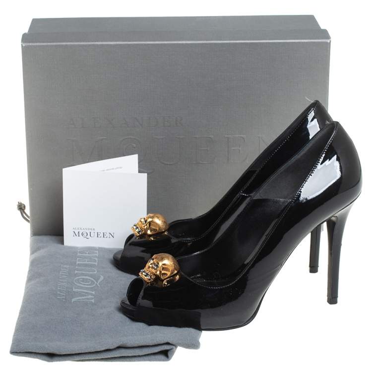 Pre Owned Alexander McQueen Black Patent Leather Crystal Embellished Skull Peep Toe Pumps Size 38