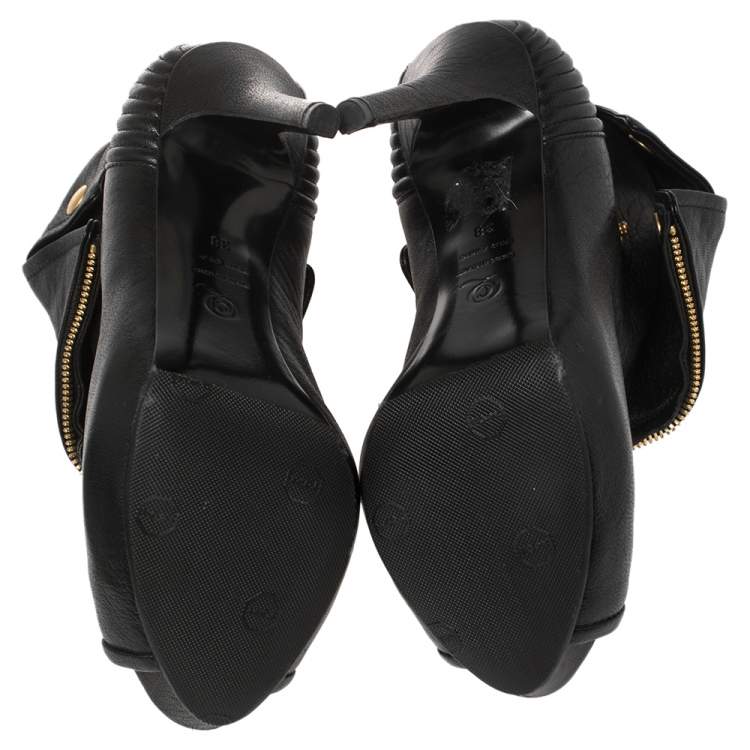 مملوكة مسبقًا Alexander McQueen Black Leather Faithful Skull Peep Toe Booties Size 38
