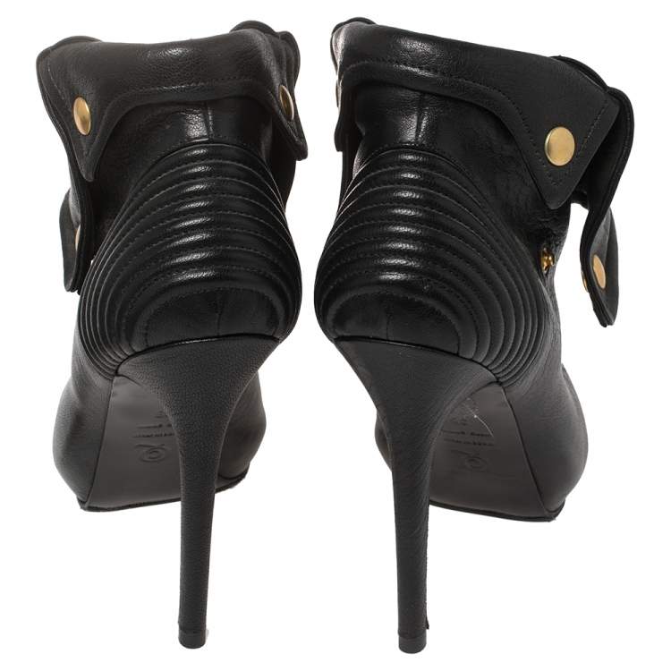 مملوكة مسبقًا Alexander McQueen Black Leather Faithful Skull Peep Toe Booties Size 38