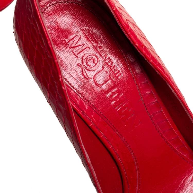 Pre Owned Alexander McQueen Red Python Peep Toe Ankle Strap Platform Sandals Size 36