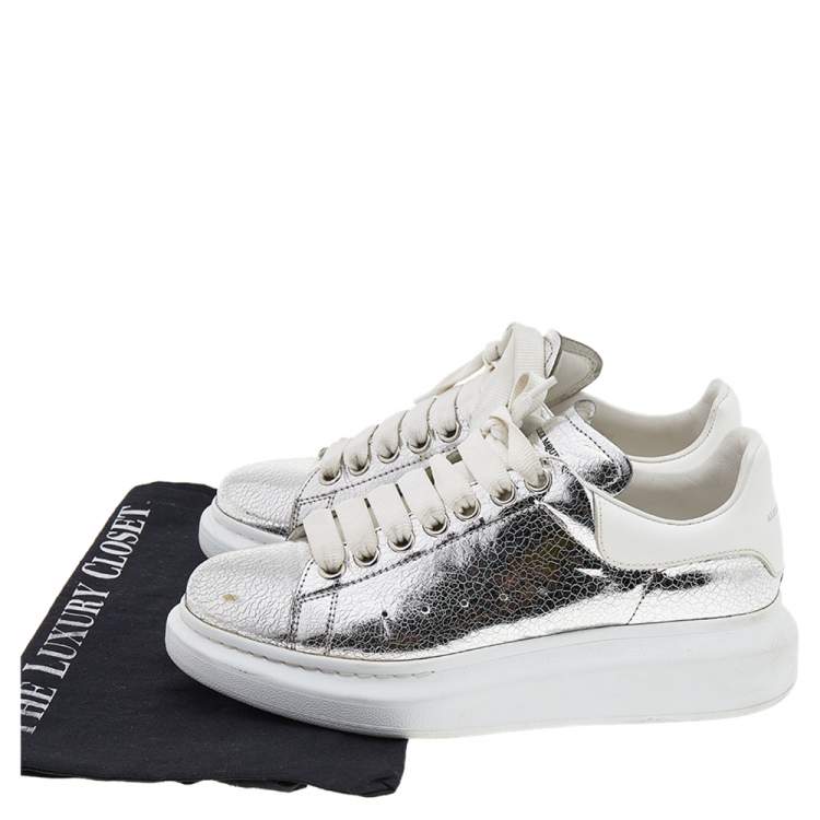 Pre Owned Alexander McQueen Metallic Silver Leather Larry Platform Lace Up Sneakers Size 38.5