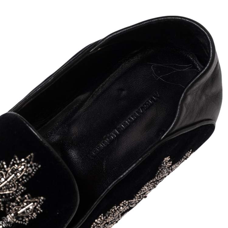 Pre Owned Alexander McQueen Black Velvet And Leather Embroidered Detail Loafers Size 42 