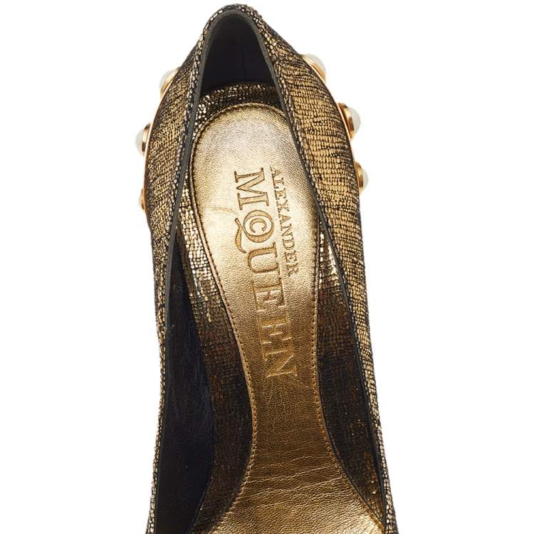 Pre Owned Alexander McQueen Metallic Gold Textured Leather Pearl Embellished Pointed Toe Pumps Size 36.5