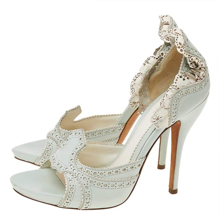 مملوكة مسبقًا Alexander McQueen Mint Green-White Leather Perforated Slide Sandals Size 37