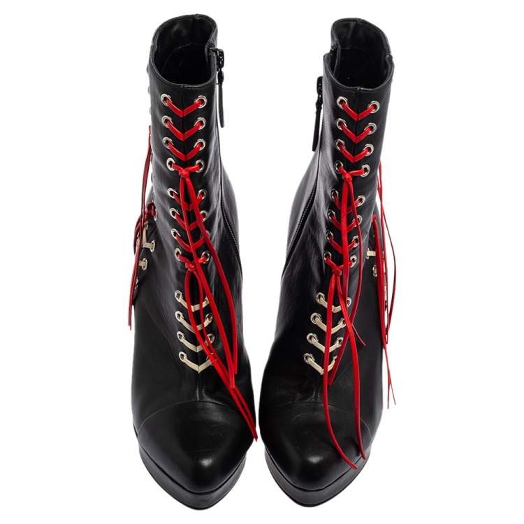 Pre Owned Alexander McQueen Black/Red Leather Lace Up Horn Heel Ankle Boots Size 37