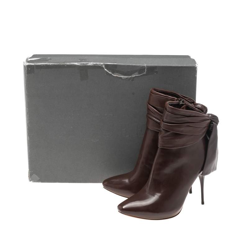 مملوكة مسبقًا Alexander McQueen Brown Leather Pleat And Knot Detail Ankle Boots Size 38