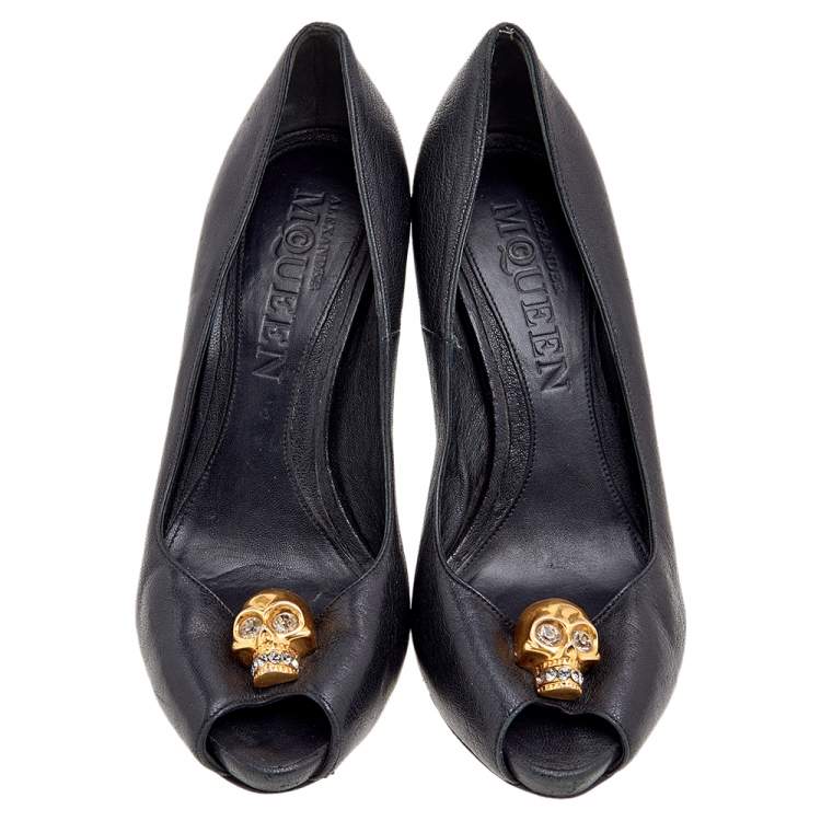 Pre Owned Alexander McQueen Black Leather Crystal Embellished Skull Peep Toe Pumps Size 36