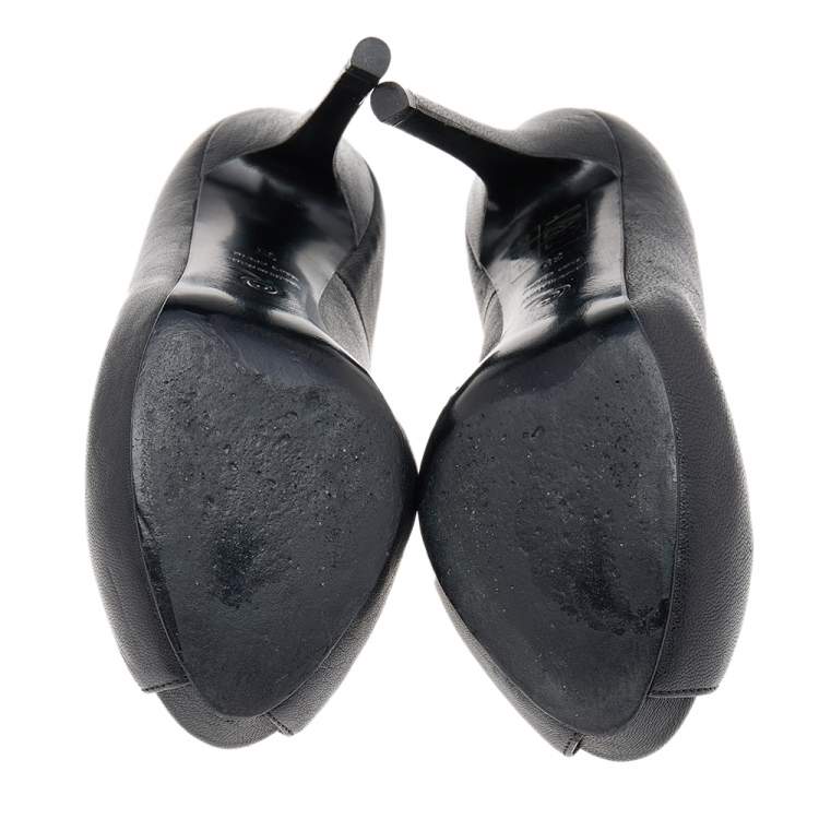 Pre Owned Alexander McQueen Black Leather Crystal Embellished Skull Peep Toe Pumps Size 35