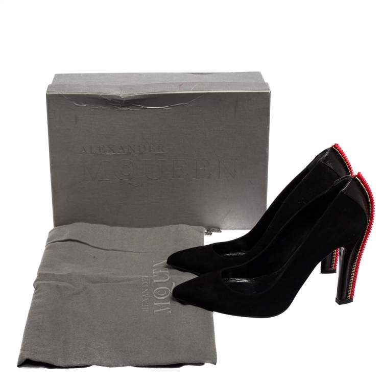 Pre Owned Alexander McQueen Black Suede Zip Embellished Heel Pointed Toe Pumps Size 38