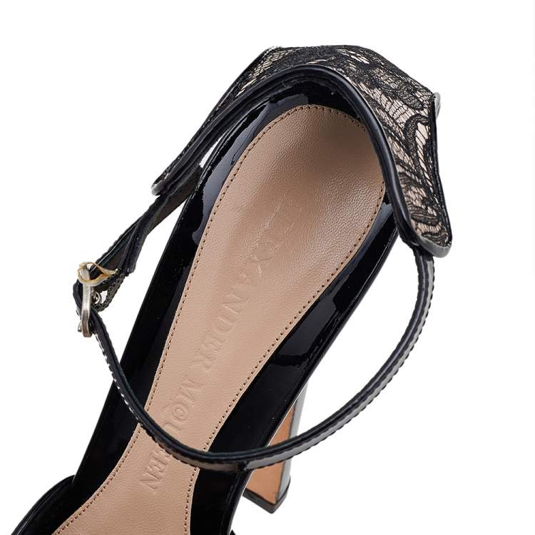 Pre Owned Alexander McQueen Black/Blush Pink Lace And Satin Ankle Strap Platform Sandals Size 39