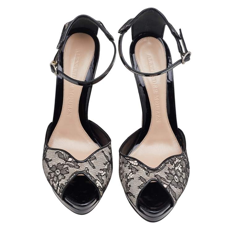 Pre Owned Alexander McQueen Black/Blush Pink Lace And Satin Ankle Strap Platform Sandals Size 39