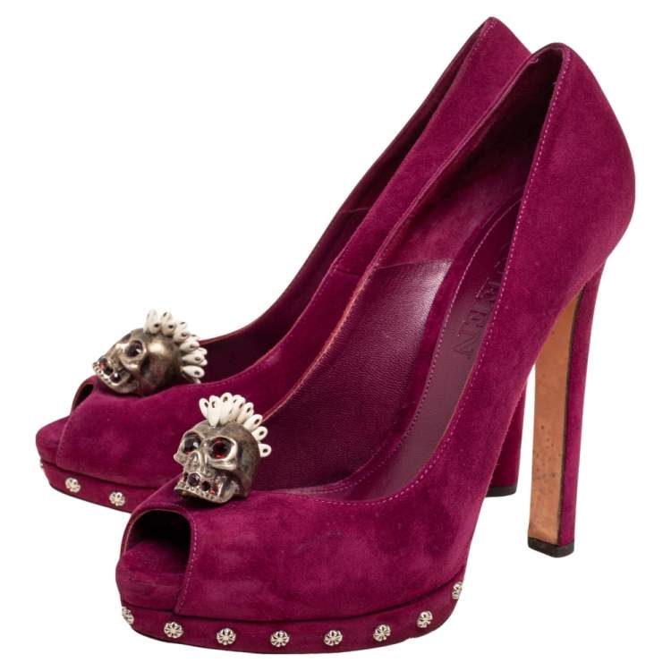 Pre Owned Alexander McQueen Purple Suede Embellished Skull Peep Toe Pumps Size 38.5