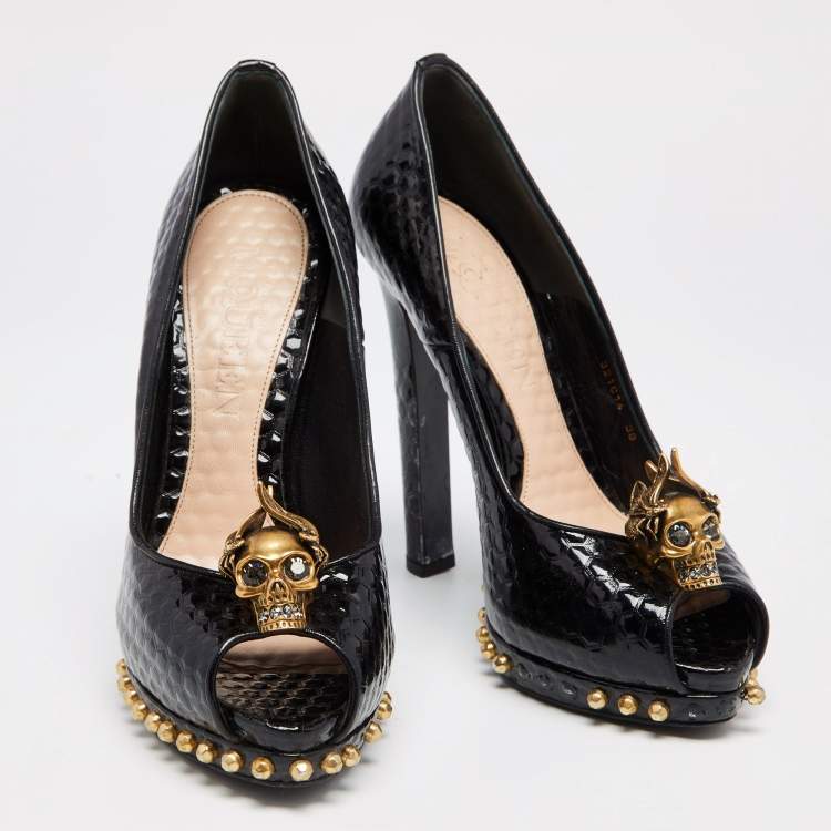 Pre Owned Alexander McQueen Black Patent Leather Skull Embellished Peep Toe Pumps Size 38
