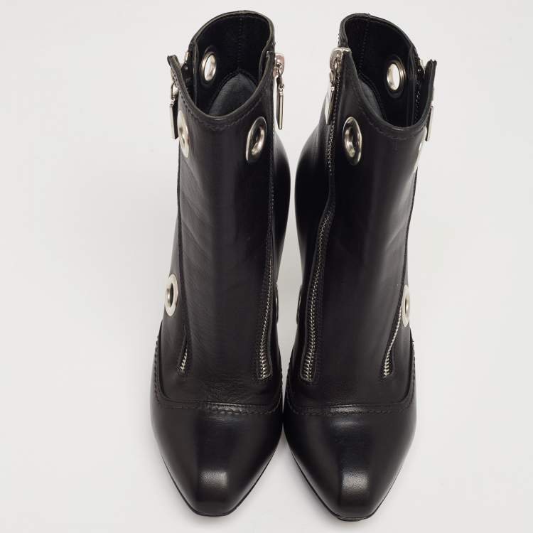 Pre Owned Alexander McQueen Black Leather Eyelet Detail Ankle Booties Size 37