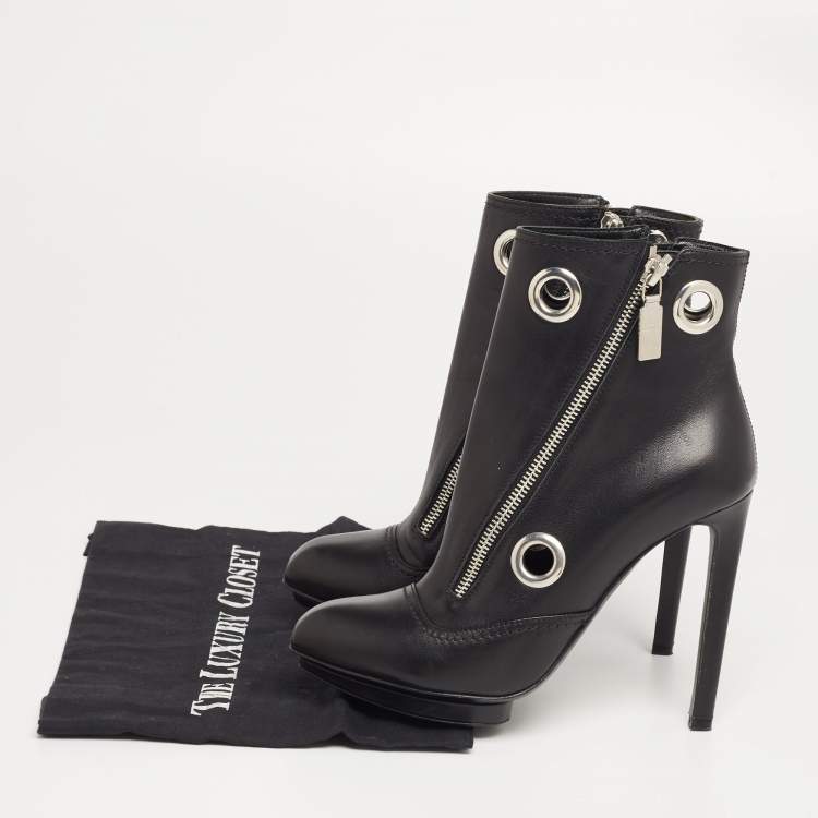 Pre Owned Alexander McQueen Black Leather Eyelet Detail Ankle Booties Size 37