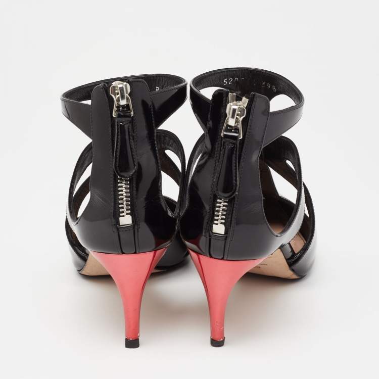 Pre Owned Alexander McQueen Black Caged Pointed Toe Sandals Size 39