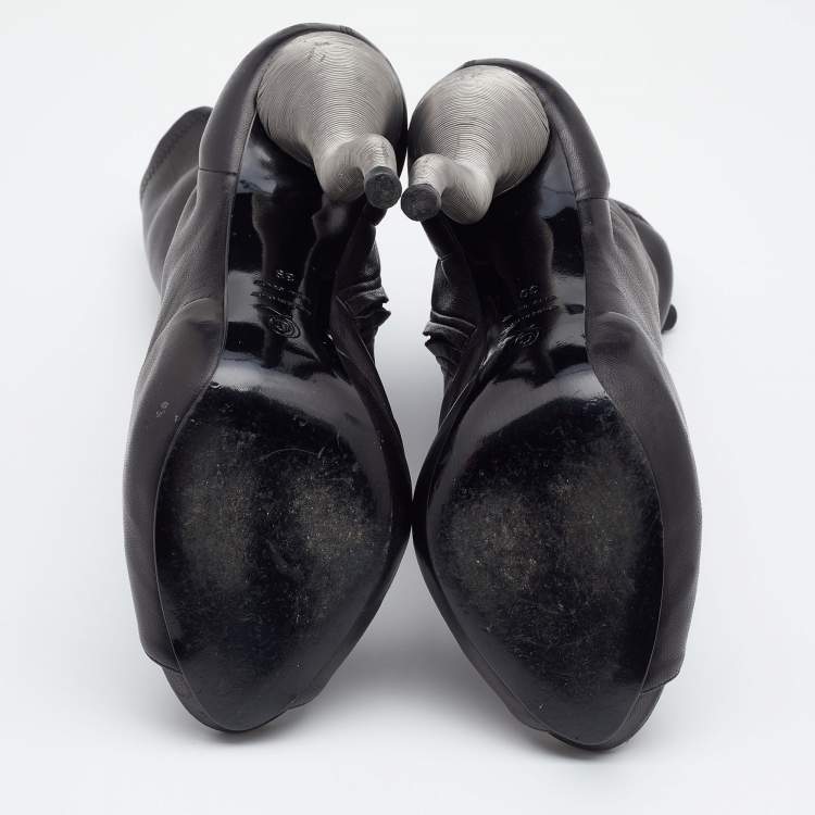 Pre Owned Alexander McQueen Black Leather Peep Toe Boots Size 39