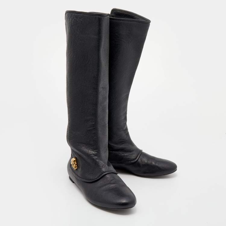 Pre Owned Alexander McQueen Black Leather Skull Charm Knee Length Boots Size 38.5